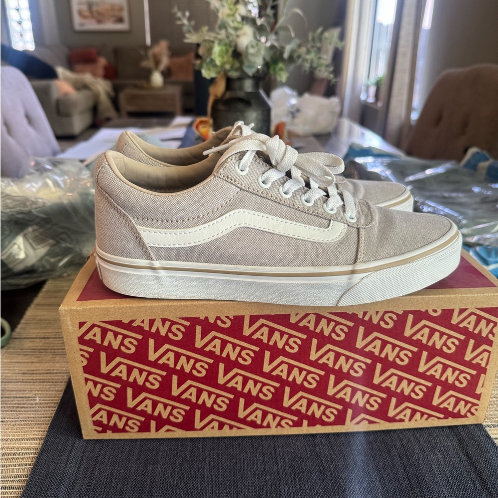 Vans Ward Low Top canvas sneakers-taupe-size 8